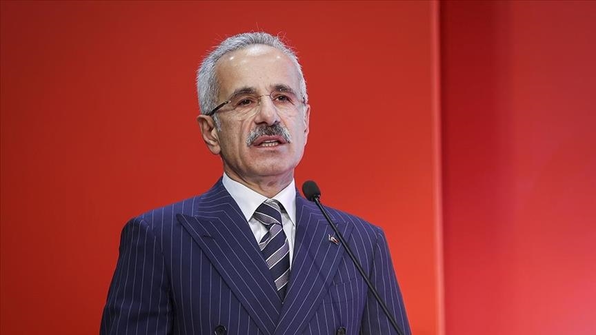 Bakan Uraloğlu: Jet yakıtı sorunu yok