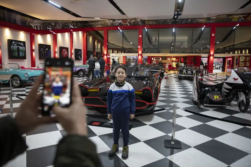 Klasik otomobil ve motosiklet müzesi Key Museum tarihe ışık tutuyor 3