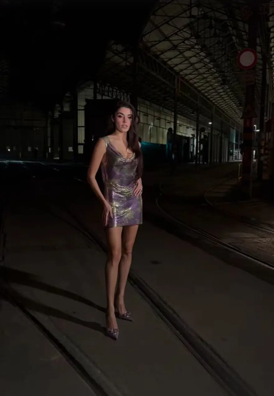 Hande Erçel Milano Moda Haftası'na damga vurdu: Donatella Versace ile aynı karede 2