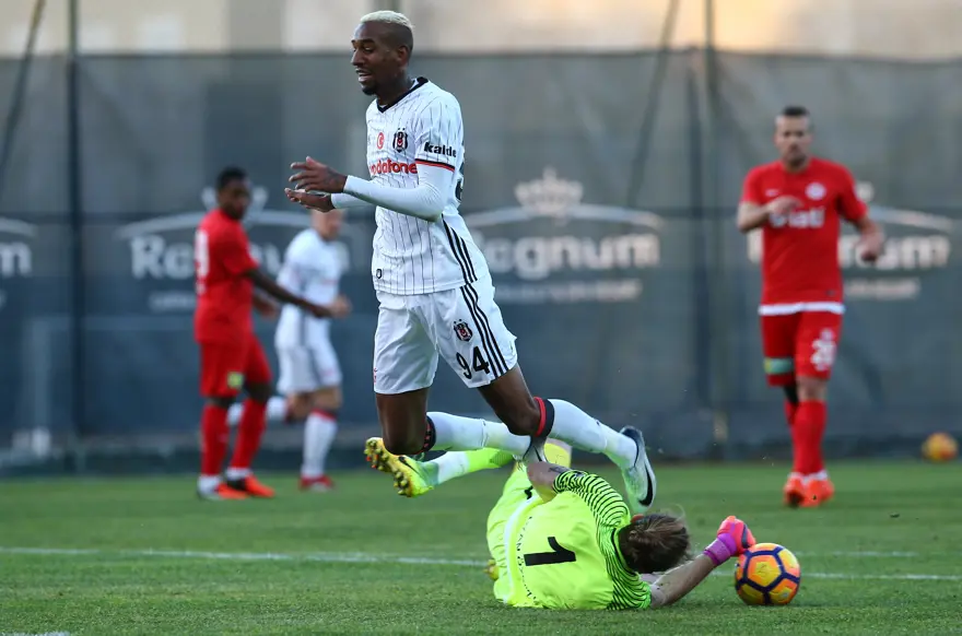 Antalya'da Beşiktaş'tan tatsız prova! 20
