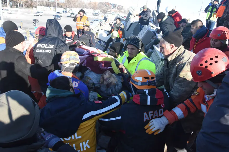 'Köpük' yerini buldu, 77 saat sonra kurtarıldı 11