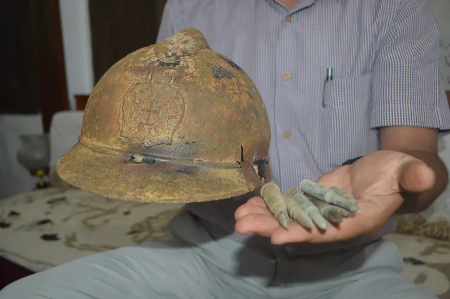 'Büyük Taarruz' alanında 100 yıllık miğfer ve mermiler bulundu 