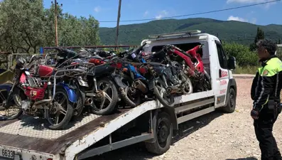 Erdek'te tescilsiz motosikletler toplandı