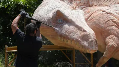 Bilim insanları yeni bir dinozor türü keşfetti: Son lokması ortaya çıktı