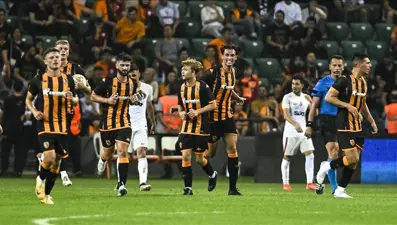 9 maçtır kazanamayan Hull City küme düşme potasına girdi