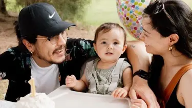 Bebeğini arabada unuttu “kızımı öldürdüm” diye bağırdı