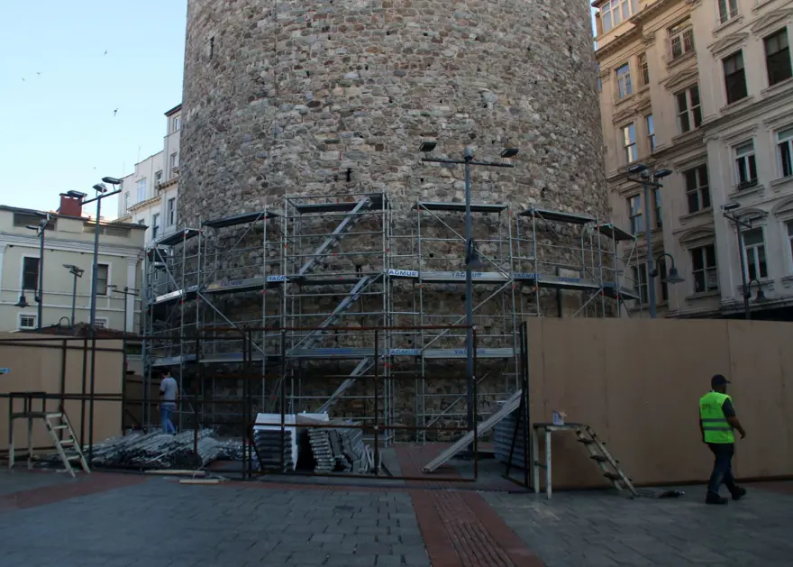 Galata Kulesi'nde restorasyon ebabil kuşlarının yuvaları nedeniyle ertelendi 22