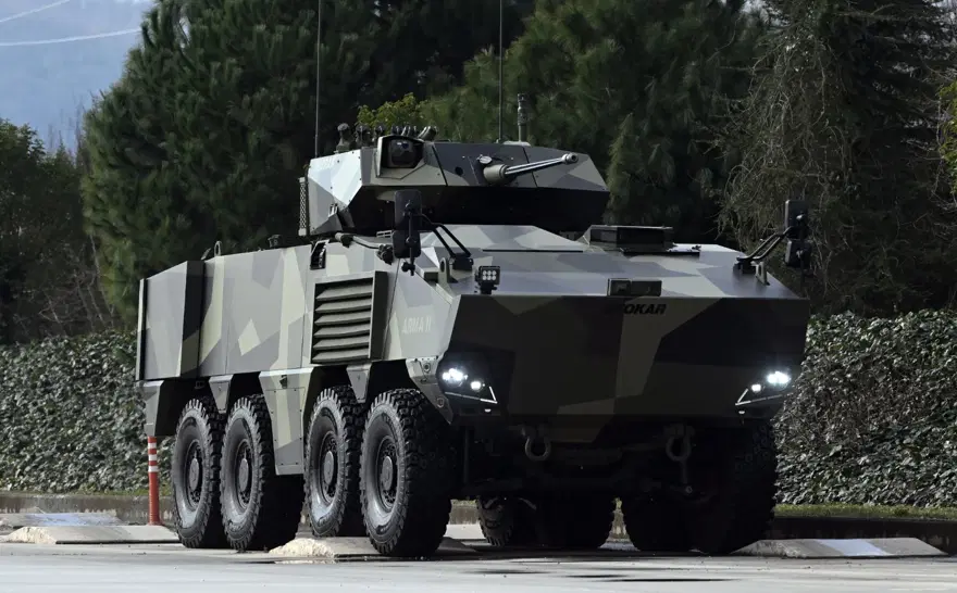 Yerli motorlu 8x8 Arma II görücüye çıktı 8