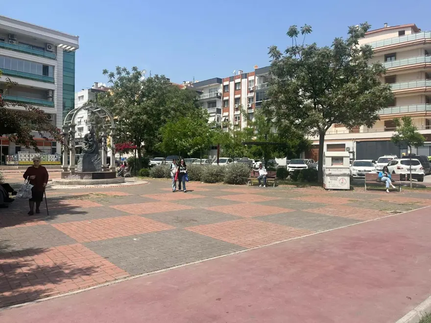 Marmara'yı sarsan deprem: İstanbul'dan Uşak'a kadar sallandı 