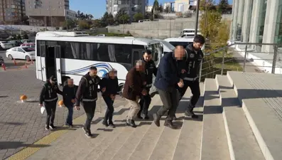 Usulsüz sağlık raporu soruşturması: 33 memur ihraç edildi