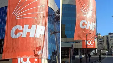 Belediye binasına CHP bayrağı asanlar hakkında suç duyurusu