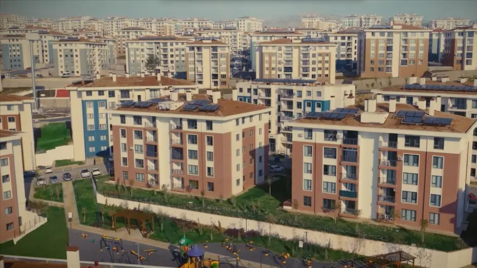 Bakan Kurum'dan deprem bölgesinde 350 bininci konut paylaşımı