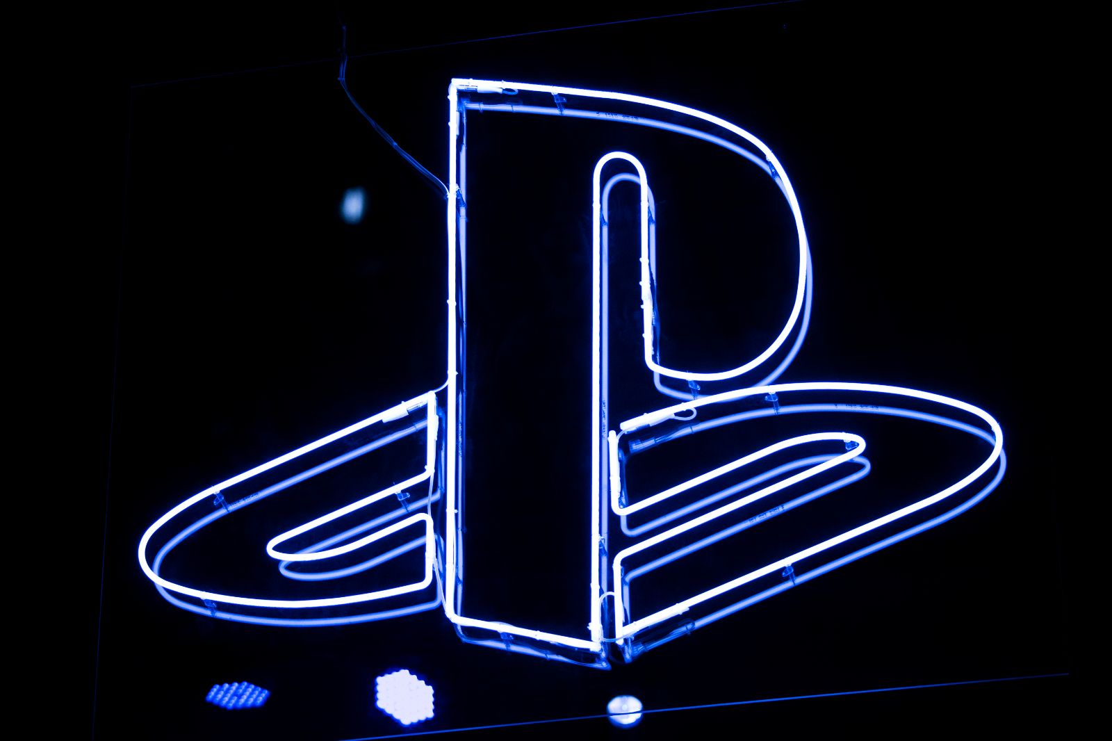 PlayStation'dan Black Friday öncesi popüler oyunlara zam