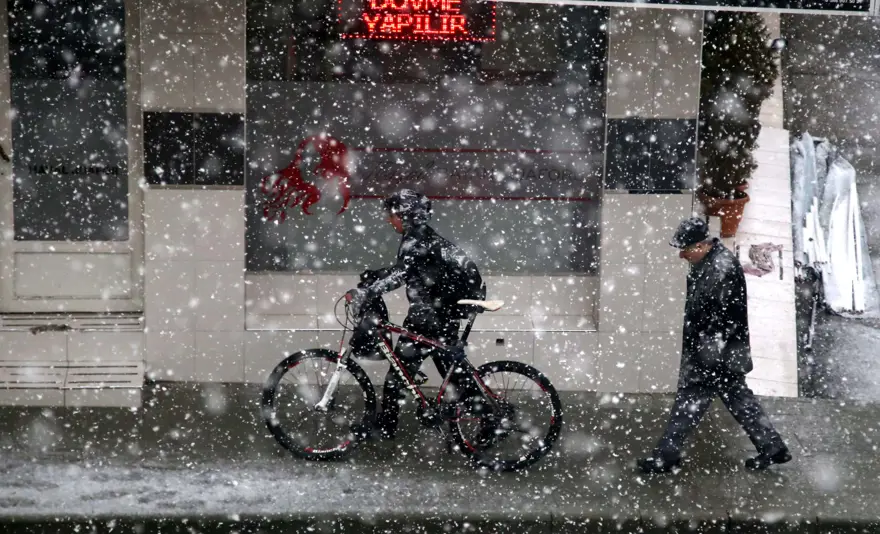 Isparta'ya bahar karı 