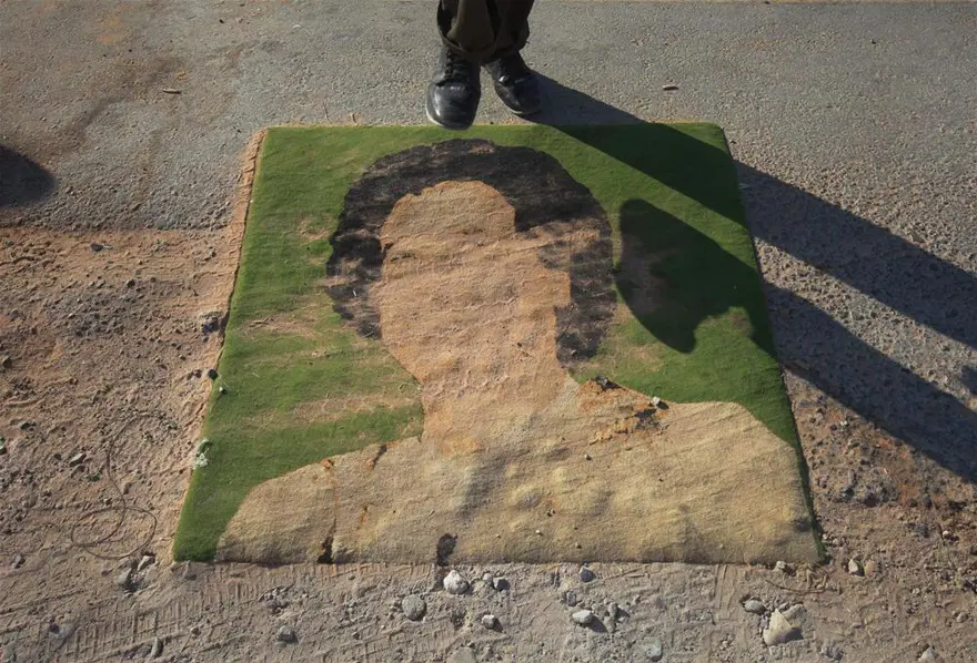 Kaddafi'nin kalesi düştü 52 Kaddafi'nin kalesi düştü 52
