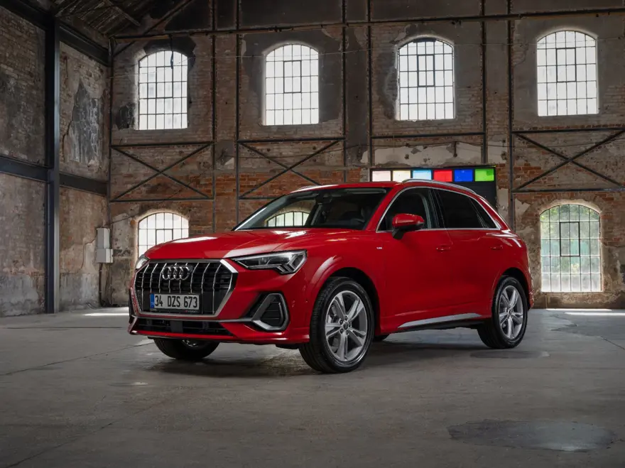 OTOMOBİL TESTİ: Tüm ayrıntılarıyla yenilenen Audi Q3 3