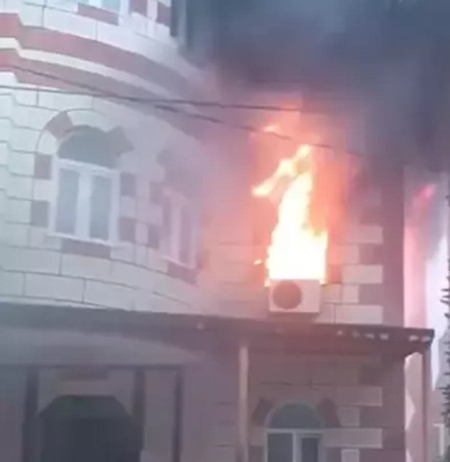 MERSİN'DE CAMİYE YILDIRIM DÜŞTÜ 22