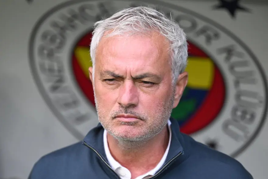 Fenerbahçe'de Mourinho değil, teknik ekibi değişiyor: Efsaneler geri dönüyor 4