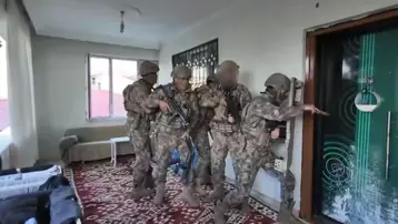 Iğdır&#x27;da &quot;torbacı&quot; operasyonunda tutuklama