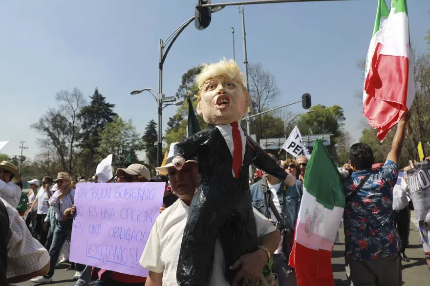 Meksika'da Trump protestosu 11 Meksika'da Trump protestosu 11
