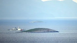 Kardak açıklarında Türk-Yunan botları arasında gerginlik Kardak açıklarında Türk-Yunan botları arasında gerginlik