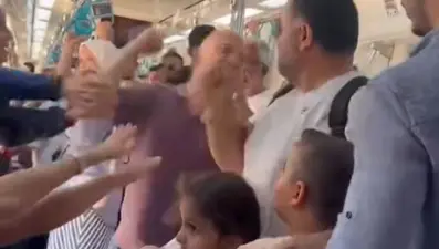 Marmaray'da yumruklu kavga