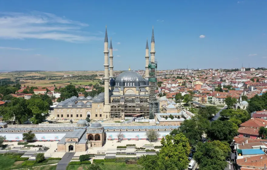 Mimar Sinan'ın "ustalık eseri" Selimiye Camisi'nin minarelerindeki restorasyon tamamlandı 