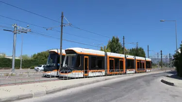 Eskişehir'de trafoda yangın çıktı, tramvay seferleri 3 saat durdu