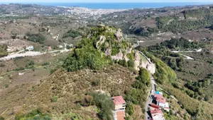 2 bin 500 yıllık Ünye Kalesi bölge turizmine katkı sunuyor