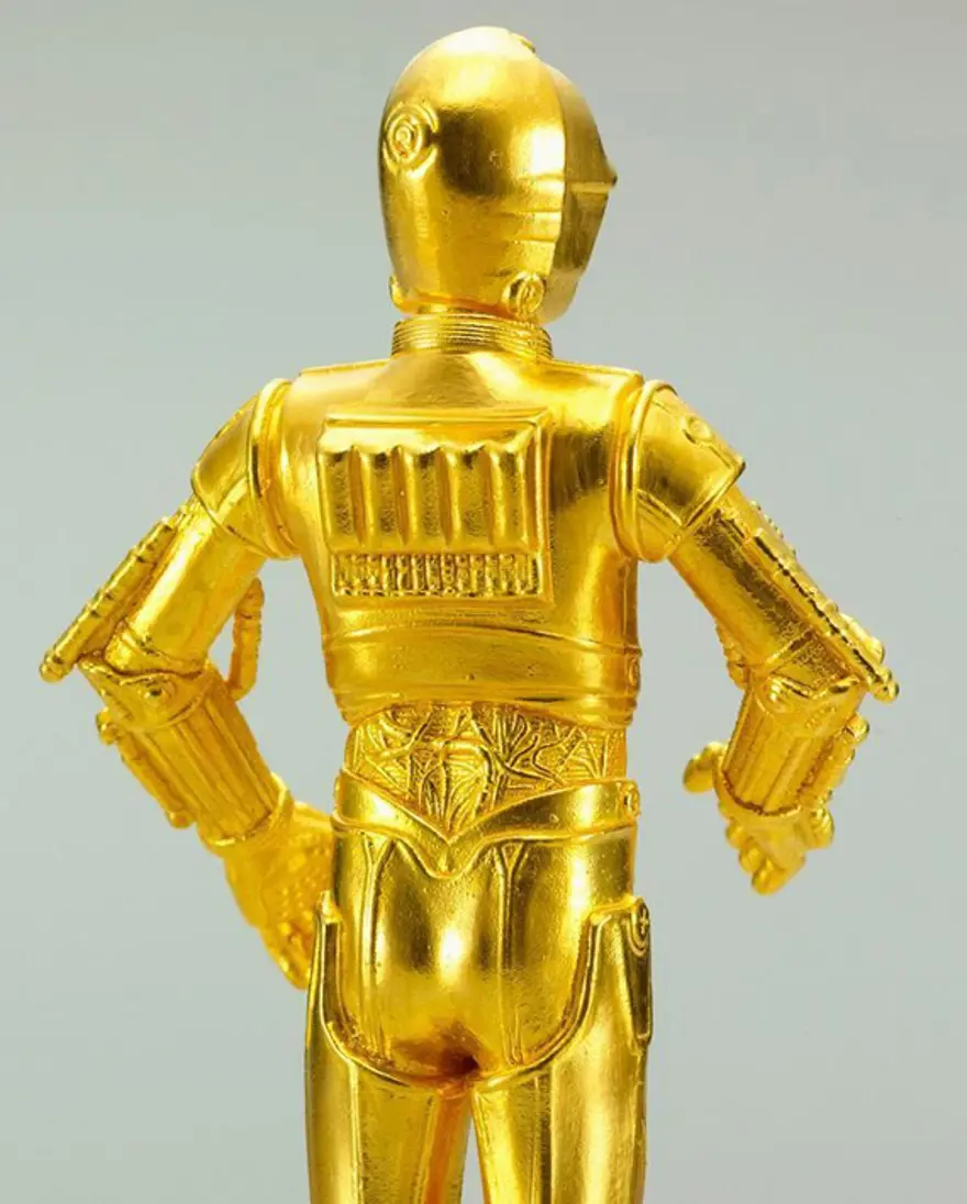 Som altından C-3PO 4