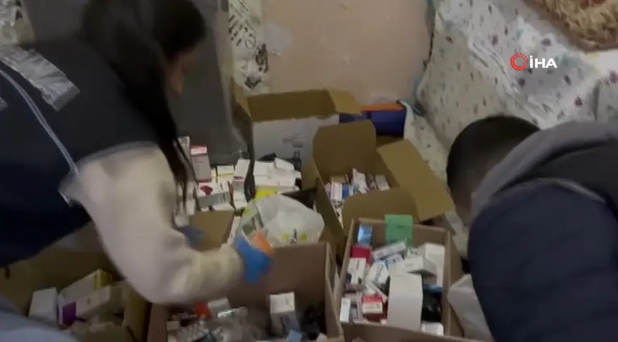 Dışı kozmetikçi ama içi başka! Parfümcüden onlarca kaçak ilaç çıktı 3