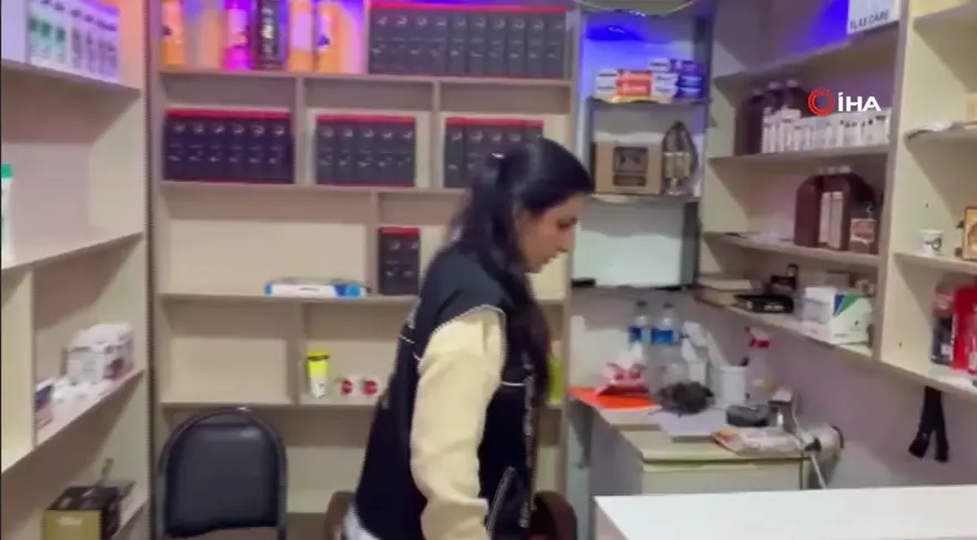 Dışı kozmetikçi ama içi başka! Parfümcüden onlarca kaçak ilaç çıktı 1