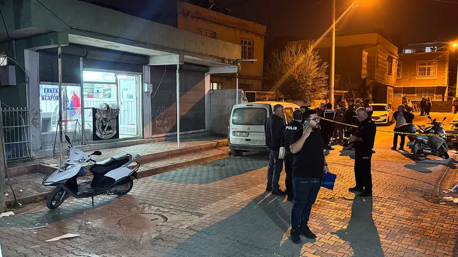 Adana'da berberde çıkan silahlı kavgada 7 kişi yaralandı