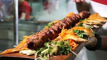 Adana kebap listede üçüncü oldu, tepki gecikmedi... "Bazı lobiler Adana kebabı dışlıyor"
