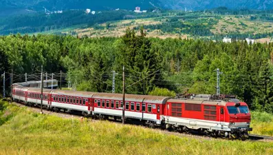 Slovakya’da tren kazası: 66 yaralı