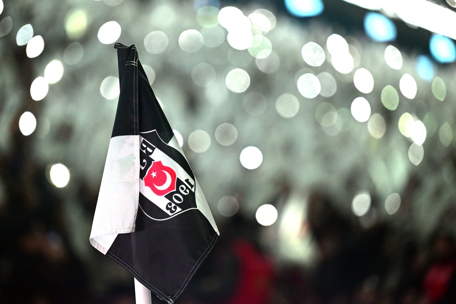 Beşiktaş açıkladı: Kadın Voleybol Takımı'nda koç ve 15 isimle yollar ayrıldı