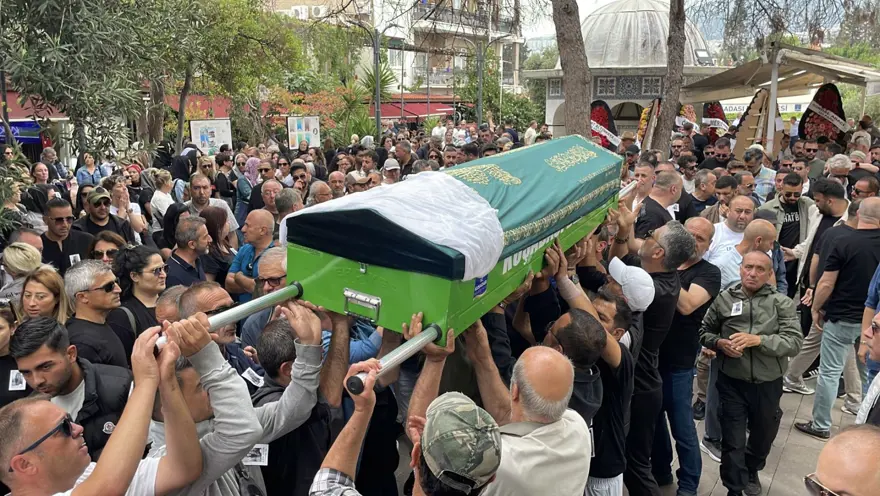 Şarkıcı Şimal son yolculuğuna uğurlandı 3