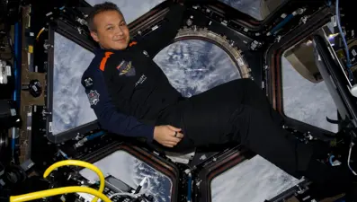 İlk Türk astronot Alper Gezeravcı'nın dönüş yolculuğu başladı