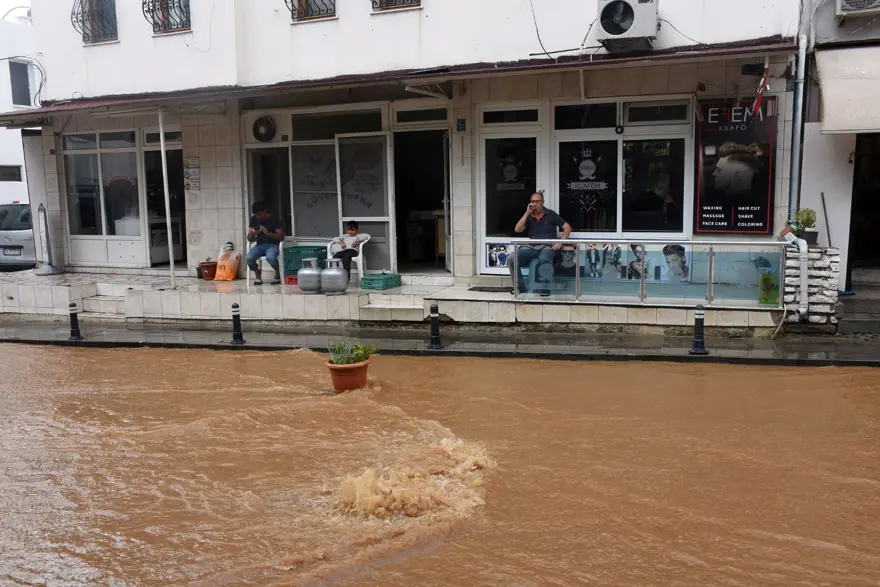 Bodrum yine sular altında 14