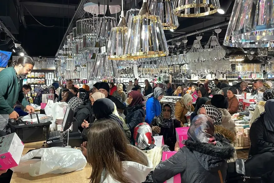 İNDİRİMLER NE KADAR SÜRECEK? 3 İNDİRİMLER NE KADAR SÜRECEK? 3