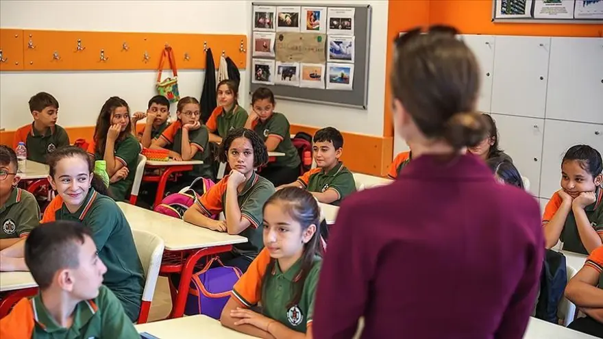 1. SINIF VE 5. SINIF KURA ÇEKİMİ NASIL OLUYOR? 2 1. SINIF VE 5. SINIF KURA ÇEKİMİ NASIL OLUYOR? 2