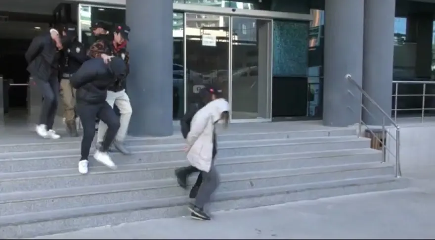 5 ilde uyuşturucu operasyonu: 22 milyon liralık varlıklarına el konuldu 2 5 ilde uyuşturucu operasyonu: 22 milyon liralık varlıklarına el konuldu 2