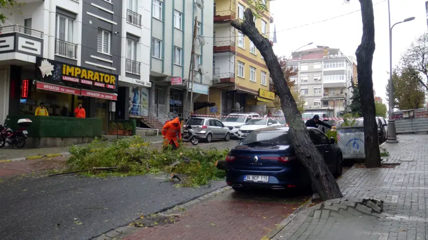 İstanbul’da sağanak yağış, fırtına ve kar (Şile’de okullar tatil edildi) 13