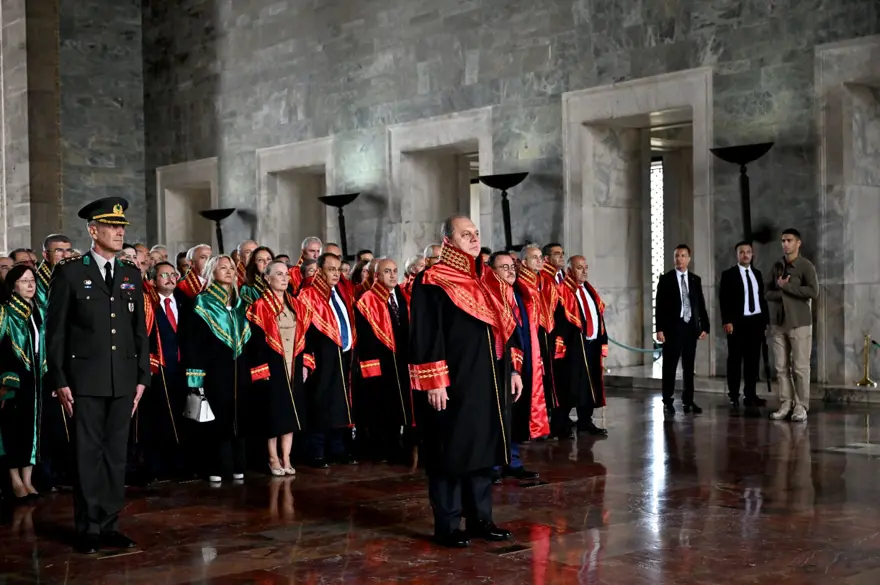 Yargıtay üyelerinden adli yılın açılışı öncesi Anıtkabir'e ziyaret 11