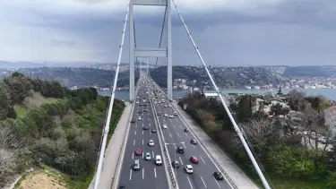 İstanbul’da bayram trafiği: Araçlar adım adım ilerliyor