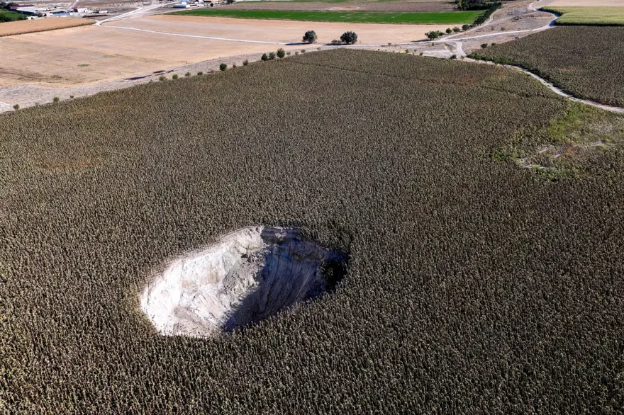 Türkiye'nin obruk tehlike ve risk haritası güncelleniyor: 16 il için uyarı 3