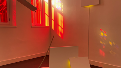 Muğlak sergisi görücüye çıktı