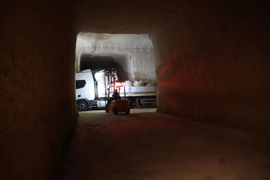 "TÜF KAYALAR TARIMA HİZMET EDİYOR" 6 "TÜF KAYALAR TARIMA HİZMET EDİYOR" 6