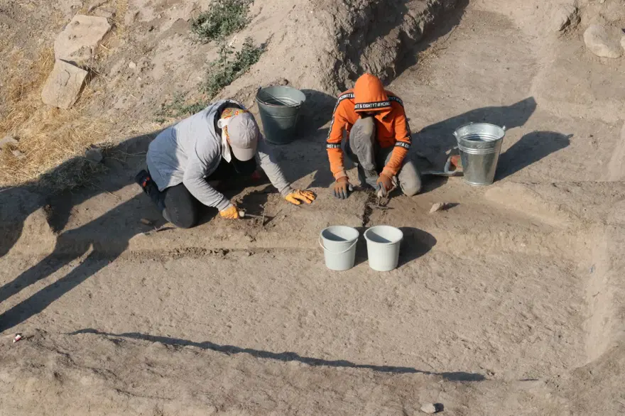 Yozgat Çadır Höyük'te arkeolojik kazılar 5 Yozgat Çadır Höyük'te arkeolojik kazılar 5
