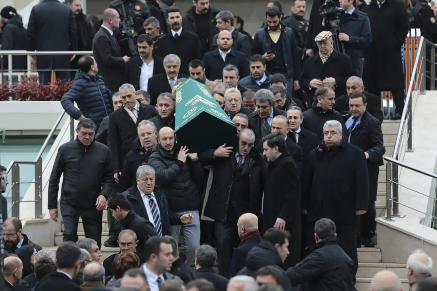 Yavuz Yılmaz son yolculuğuna uğurlandı 7 Yavuz Yılmaz son yolculuğuna uğurlandı 7